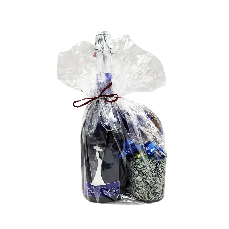 CADOU MADAME BLUE+CANDLE CU OUA CIOCOLATA